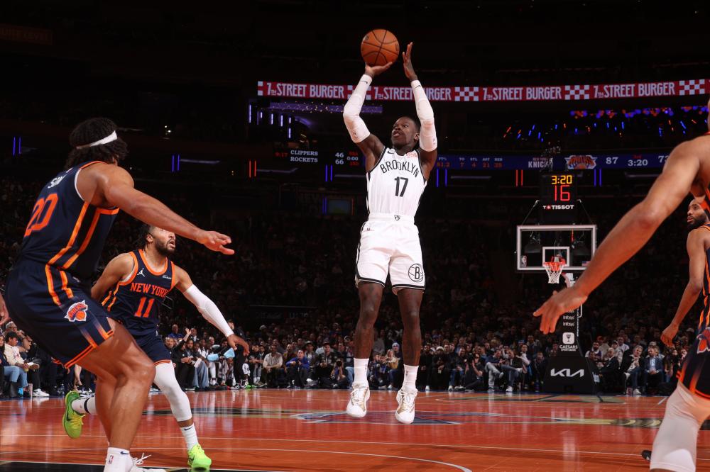 掘金官推祝贺威少，并配文：拉塞尔本周的第三个里程碑时刻.